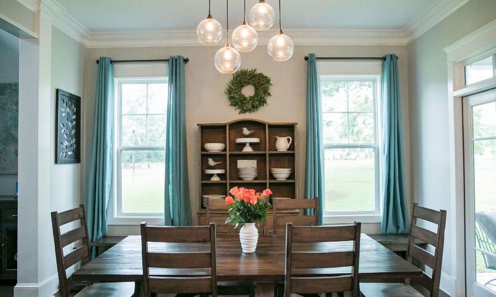 How To Incorporate Farmhouse Style in Your Traditional Home
